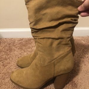 Tan rampage boots